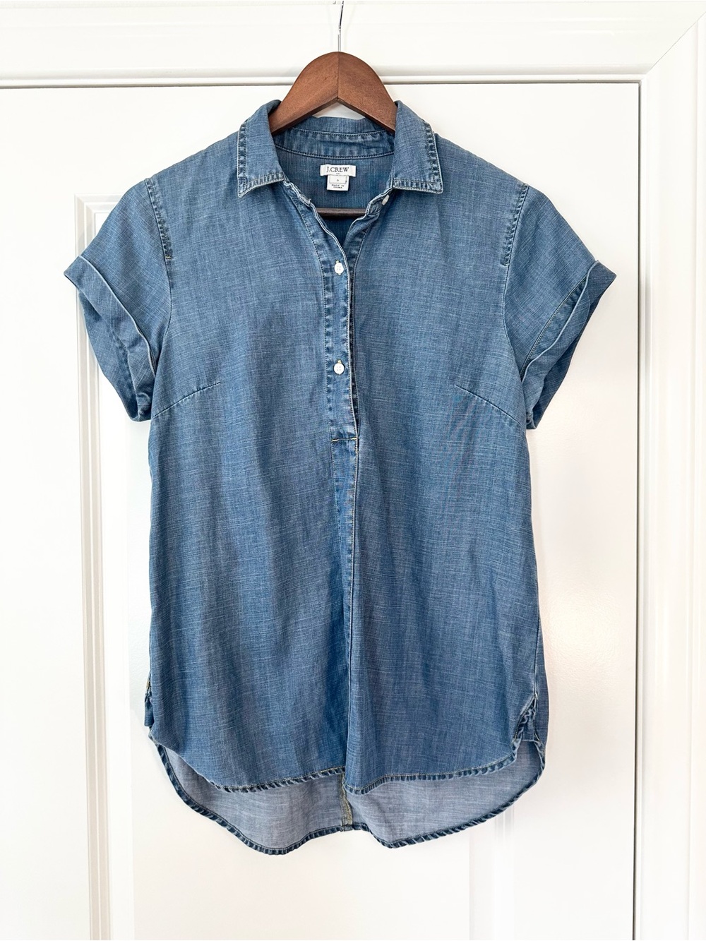 J.Crew Blue Chambray Shirt Short Sleeve Cotton Casual Classic Button Roll Sleeve